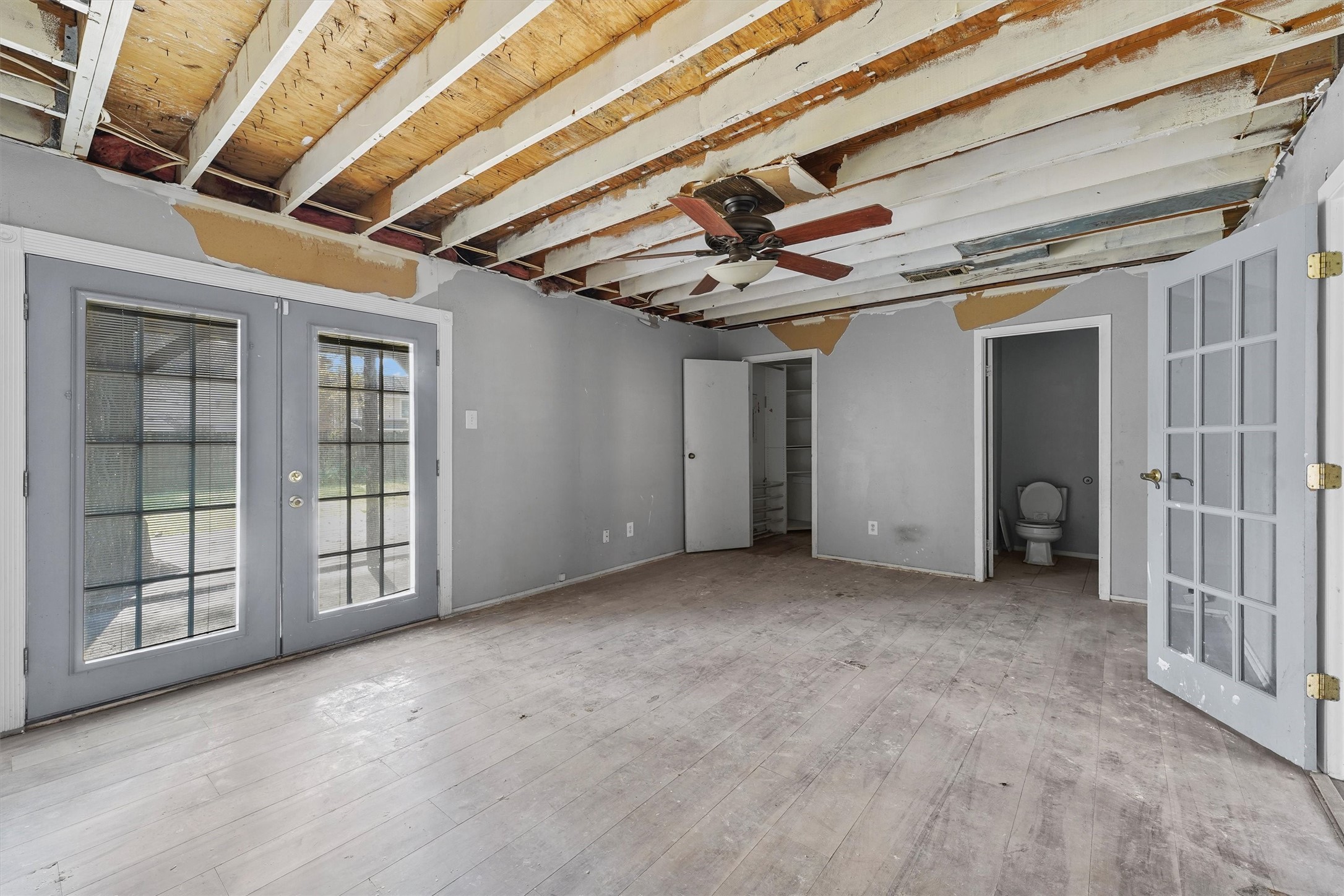 3218 Timberlark Street Houston, TX 77339 - Photo 6 of 28 a view of an empty room