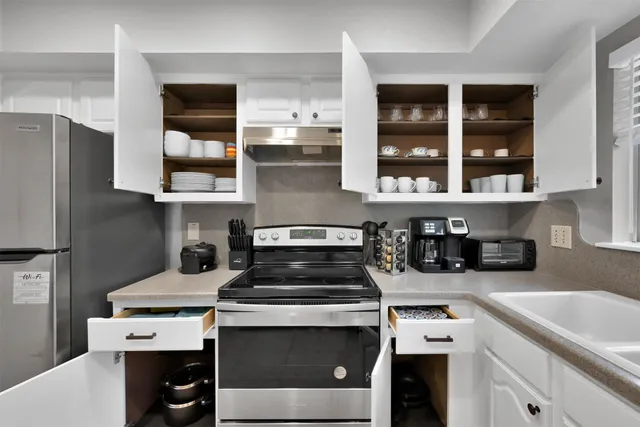 $4,100 | 17 Kittiwake Court, Spring, TX 77380