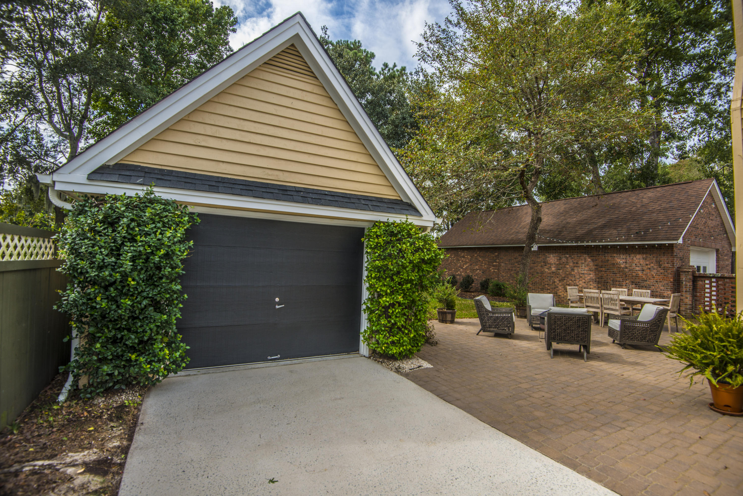 979 Governors Road Mount Pleasant, SC 29464 - Photo 40 of 41 _DSC2684