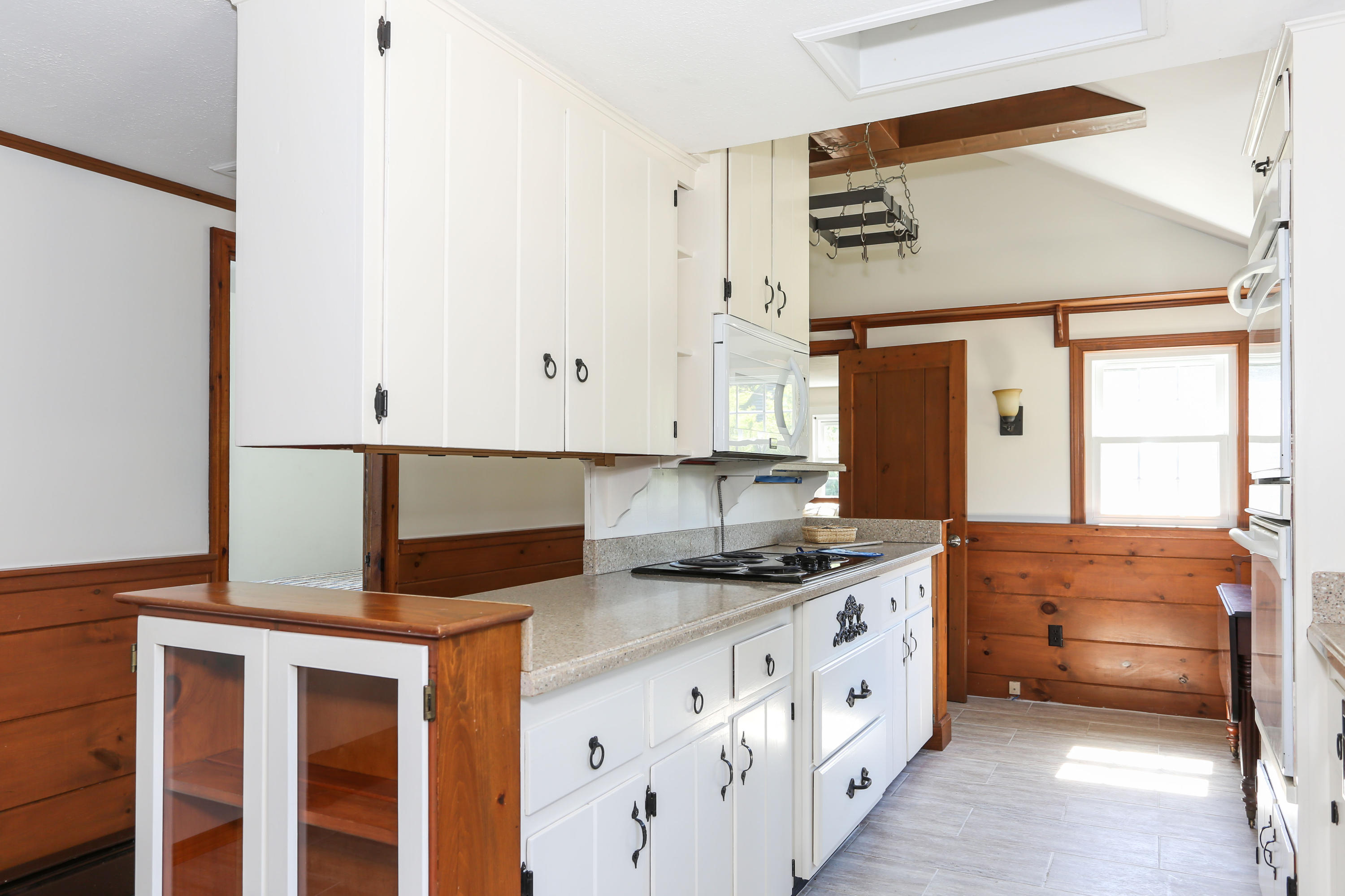 133 Rock Harbor Road Orleans, MA 02653 - Photo 11 of 33 133KitchLR-3