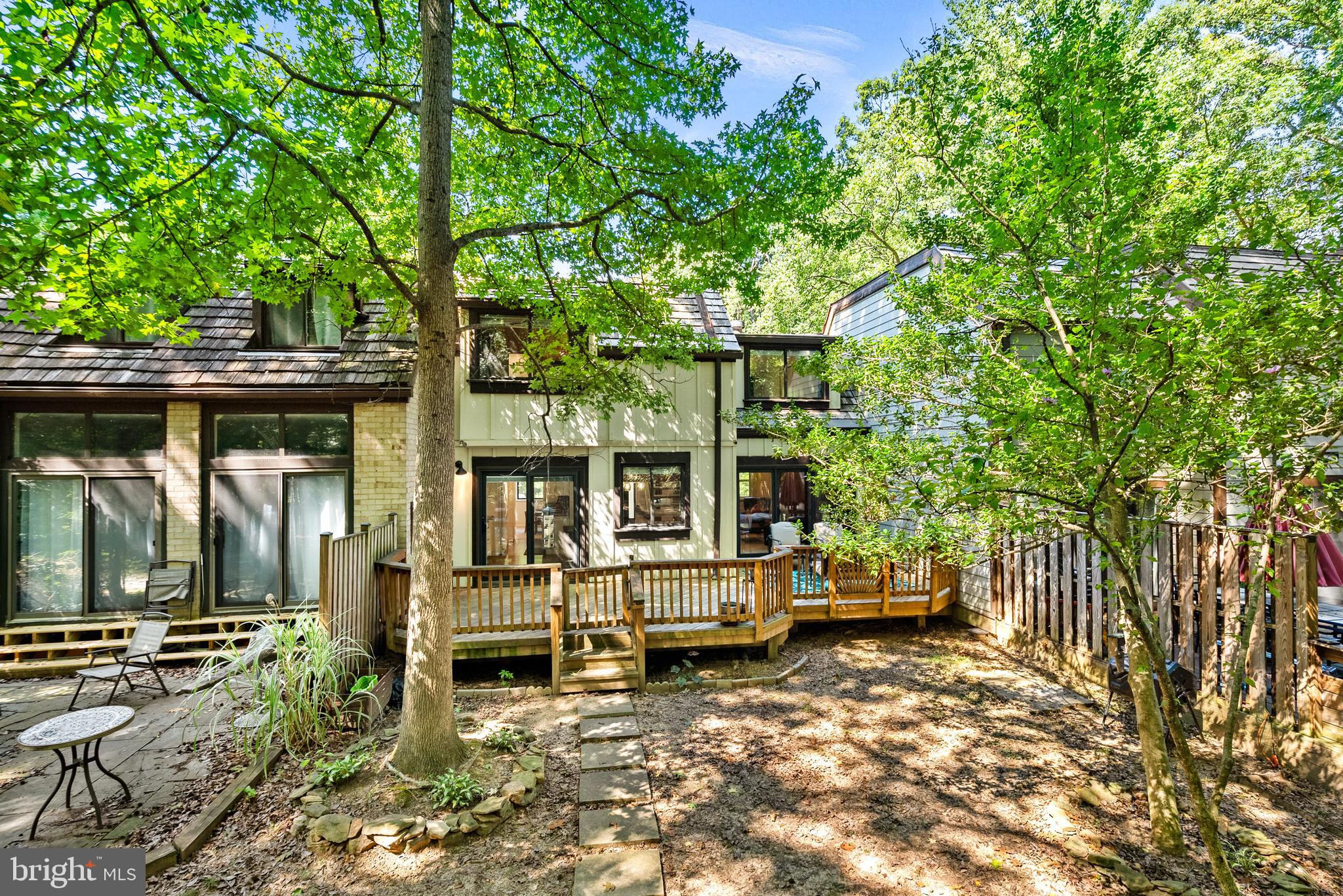 1629 Bentana Way Reston, VA 20190 - Photo 48 of 52 Gallery Image 48