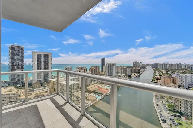 $925,000 | 2600 East Hallandale Beach Boulevard, Unit T3201, Hallandale Beach, FL 33009