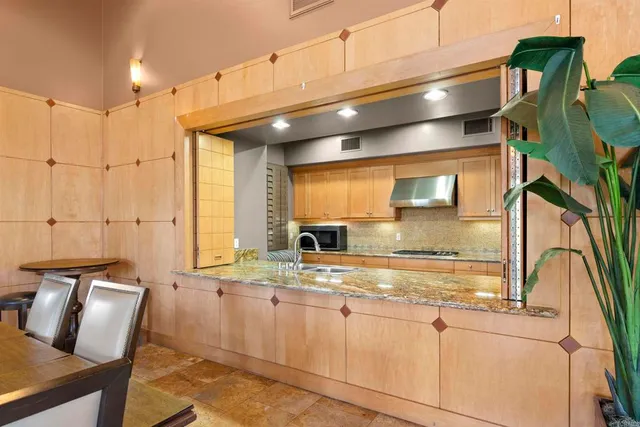 a view of a tennis court