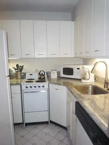 $3,100 | 29 Concord Avenue, Unit 603, Cambridge, MA 02138