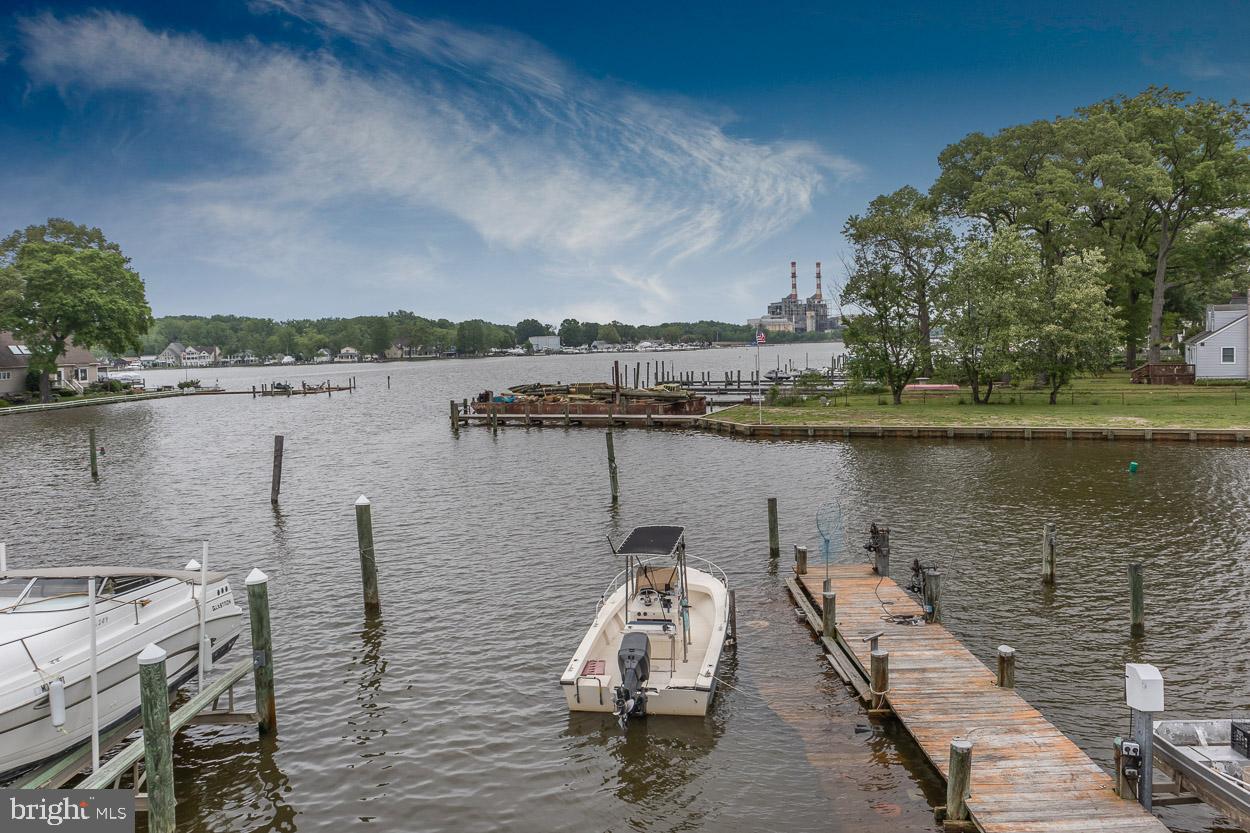 1225 Seneca Road Middle River, MD 21220 - Photo 2 of 33 LIVE ON THE WATER! PRIVATE PIER!