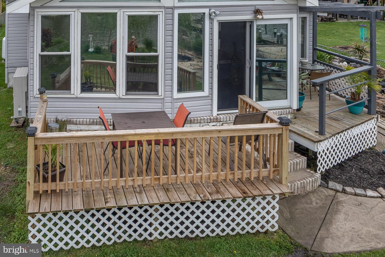 1225 Seneca Road Middle River, MD 21220 - Photo 26 of 33 Deck!