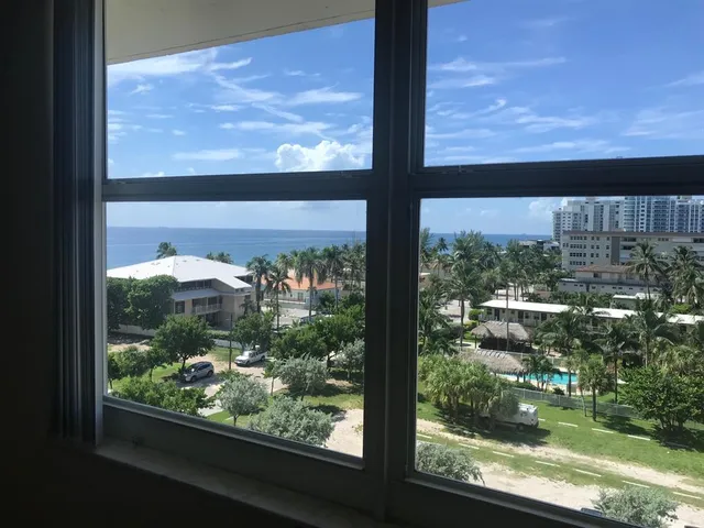 $2,000 | 111 Briny Avenue, Unit 708, Pompano Beach, FL 33062