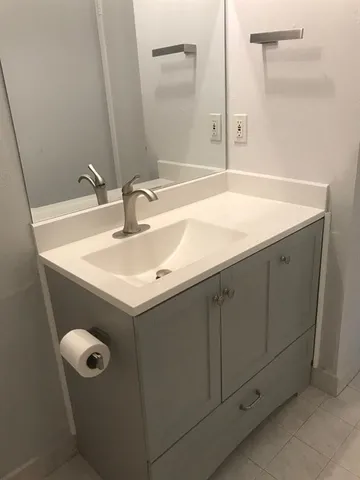 $2,000 | 111 Briny Avenue, Unit 708, Pompano Beach, FL 33062