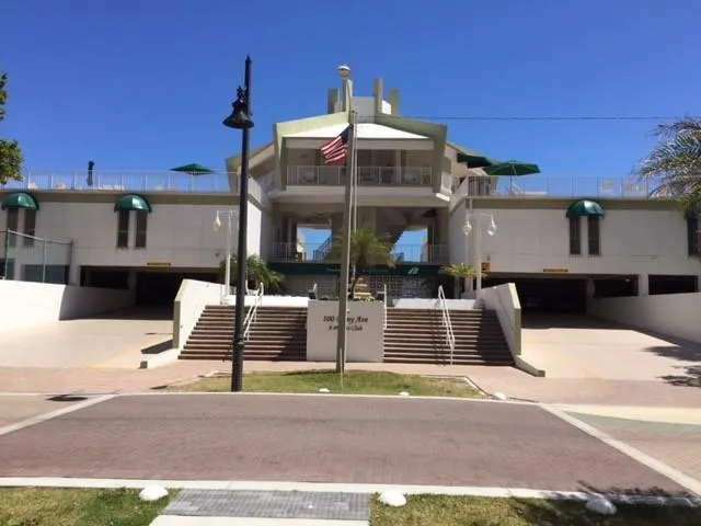 $2,000 | 111 Briny Avenue, Unit 708, Pompano Beach, FL 33062