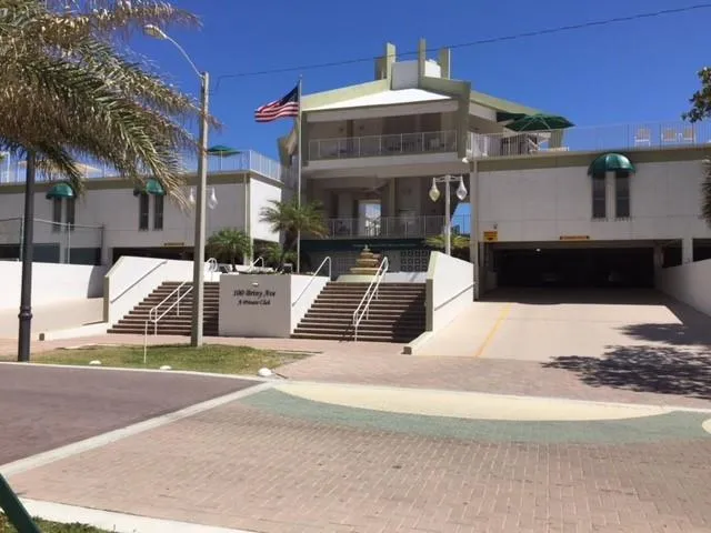 $2,000 | 111 Briny Avenue, Unit 708, Pompano Beach, FL 33062