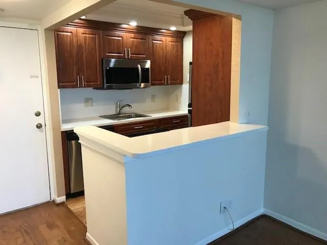 $2,000 | 111 Briny Avenue, Unit 708, Pompano Beach, FL 33062