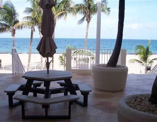 $2,000 | 111 Briny Avenue, Unit 708, Pompano Beach, FL 33062