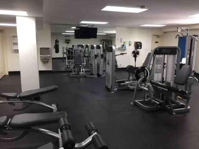 $2,000 | 111 Briny Avenue, Unit 708, Pompano Beach, FL 33062