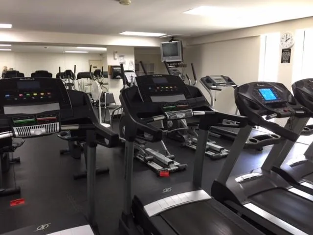 $2,000 | 111 Briny Avenue, Unit 708, Pompano Beach, FL 33062