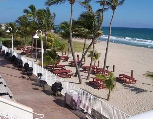 $2,000 | 111 Briny Avenue, Unit 708, Pompano Beach, FL 33062