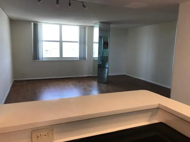 $2,000 | 111 Briny Avenue, Unit 708, Pompano Beach, FL 33062