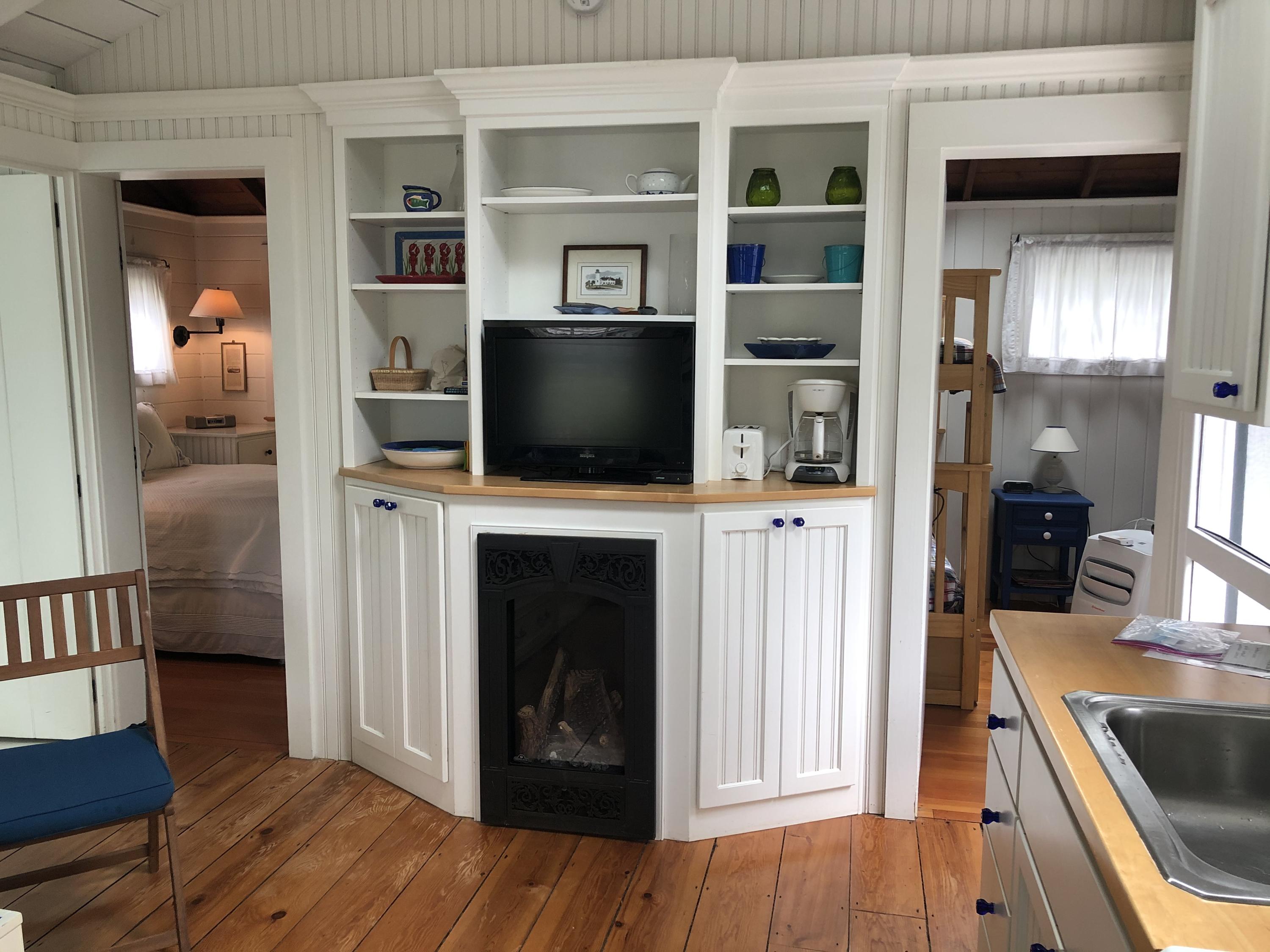 1340 Main Street, Unit 9 Chatham, MA 02633 - Photo 3 of 14 LR built ins