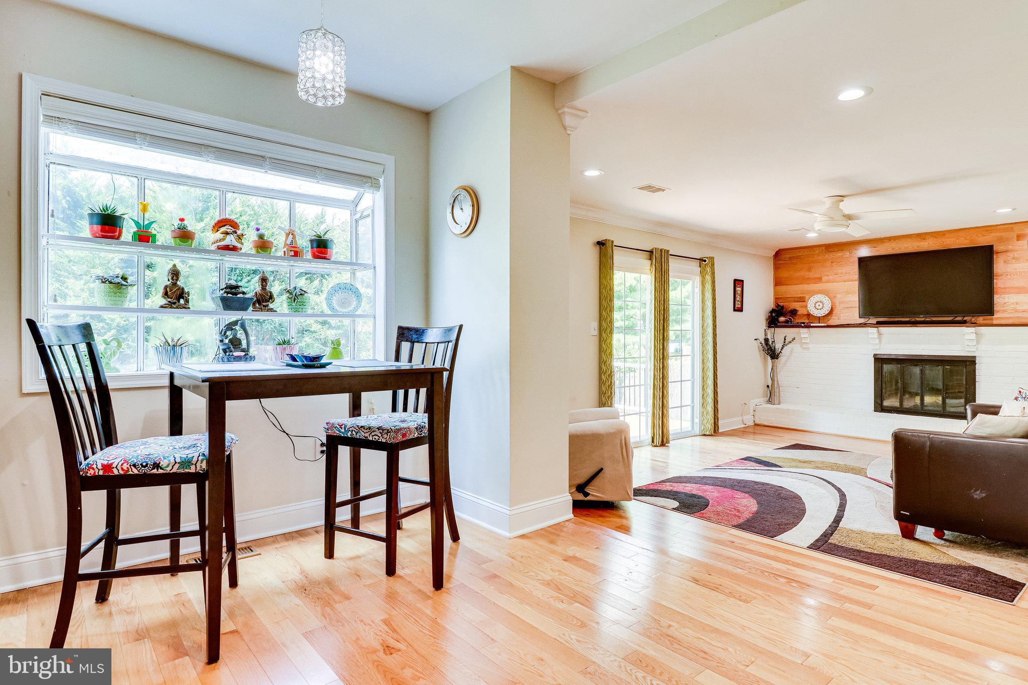 2832 Edgelea Road Vienna, VA 22181 - Photo 22 of 68 Family Room off Kitchen