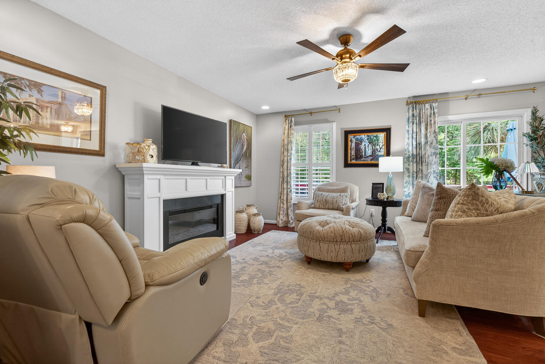 28 Santee Lakes Court Elloree, SC 29047 - Photo 31 of 68 living room view 1