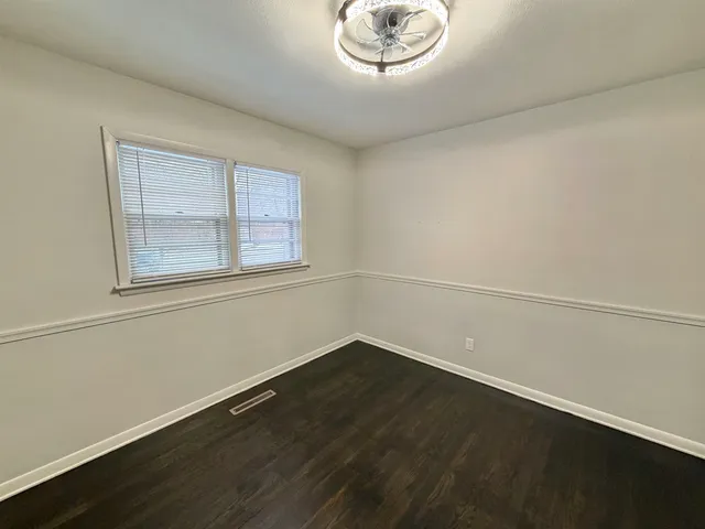 $220,000 | 2703 18th Avenue, Rockford, IL 61108