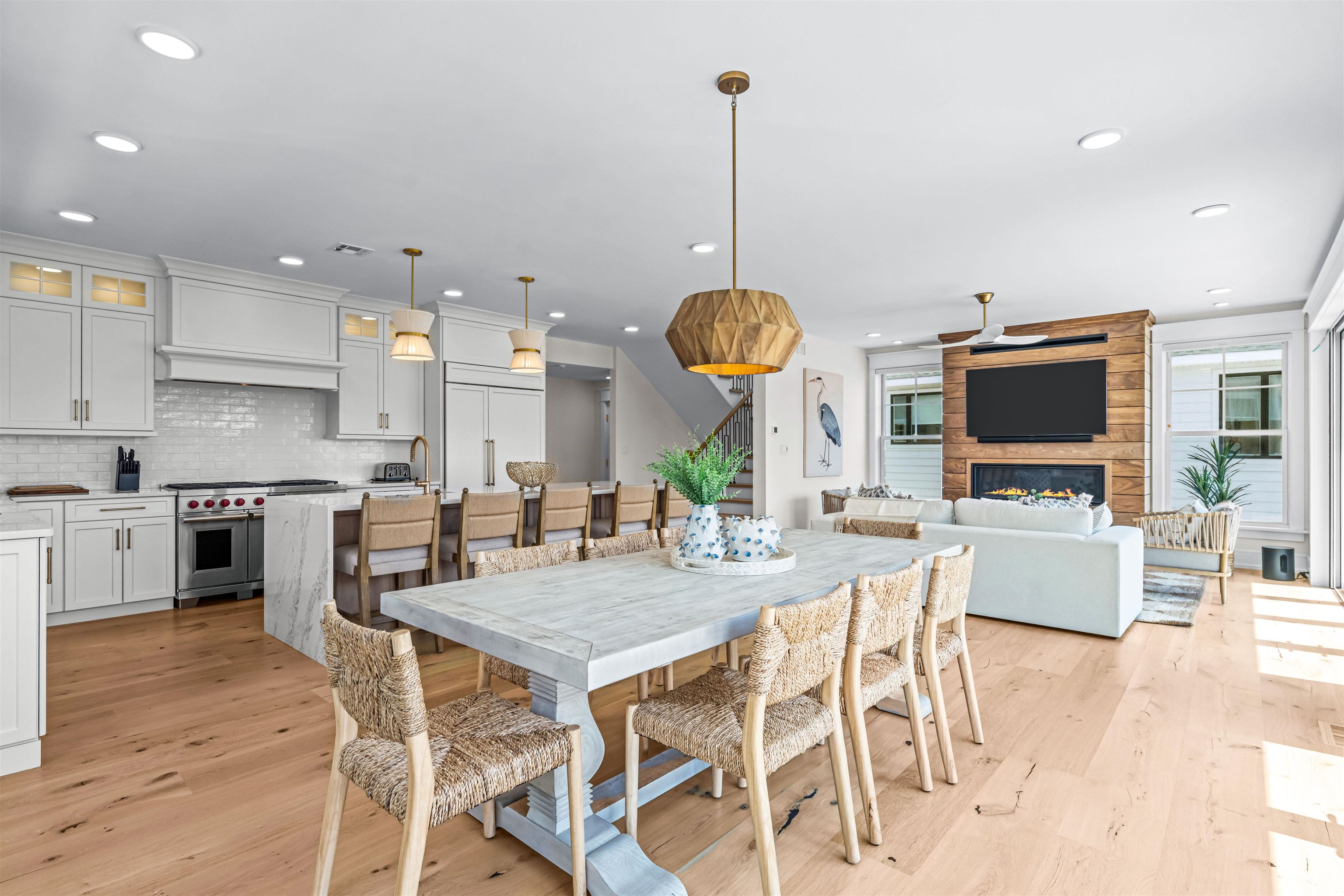 151 37th Street Avalon, NJ 08202 - Photo 25 of 50 a view of a dining room and furniture