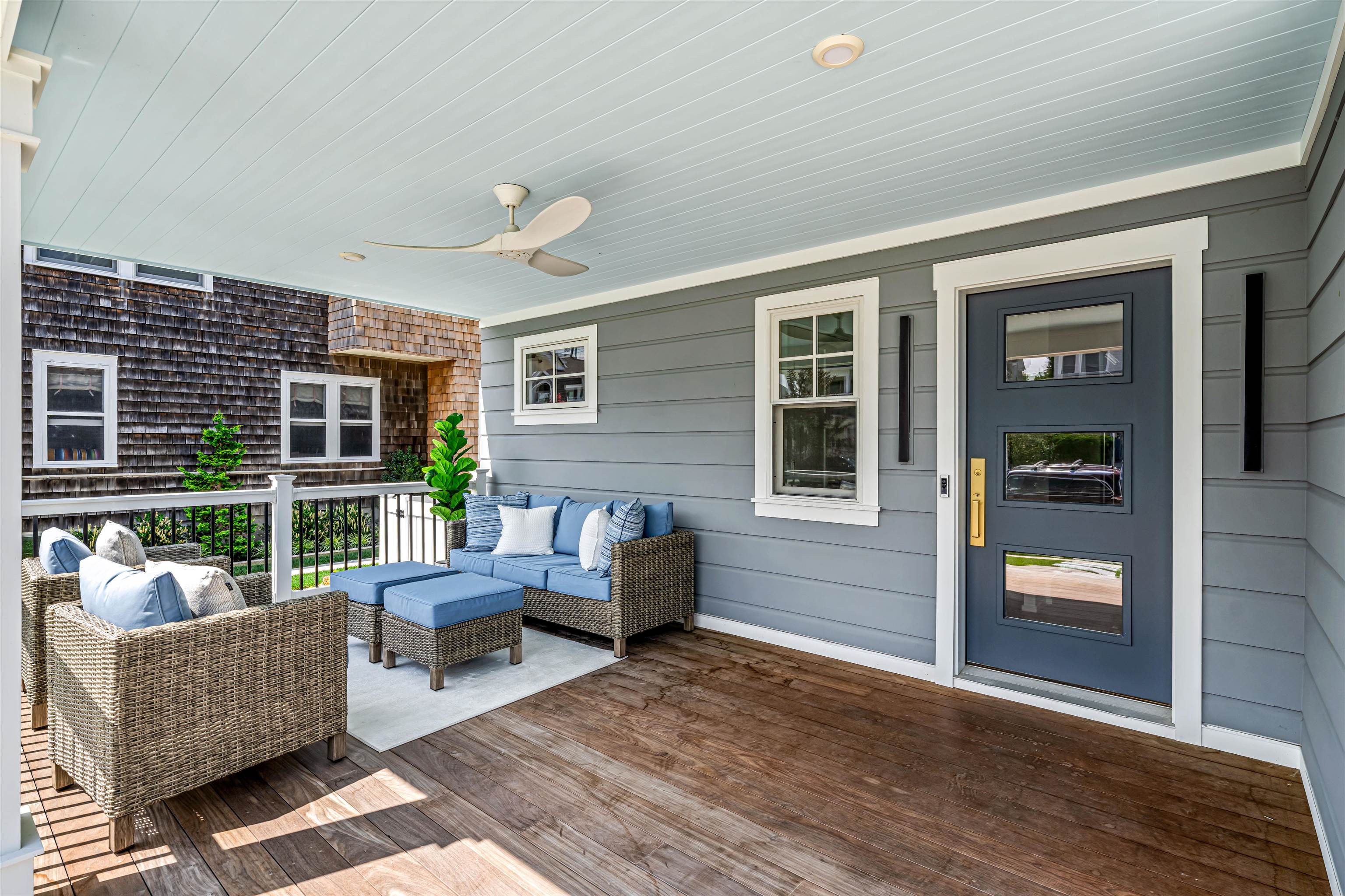 151 37th Street Avalon, NJ 08202 - Photo 3 of 50 a living room with furniture and a window