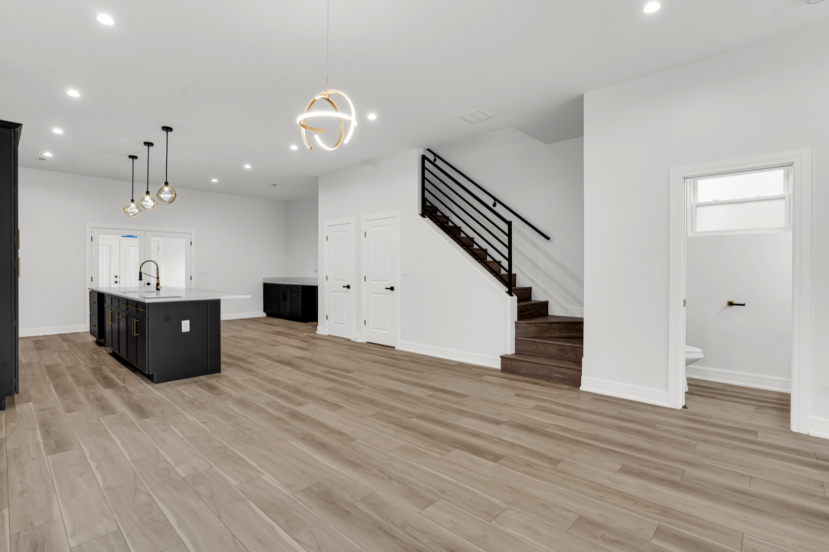 843 North Lorel Avenue Chicago, IL 60651 - Photo 13 of 32