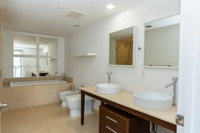 $6,000 | 495 Brickell Avenue, Unit 2102, Miami, FL 33131