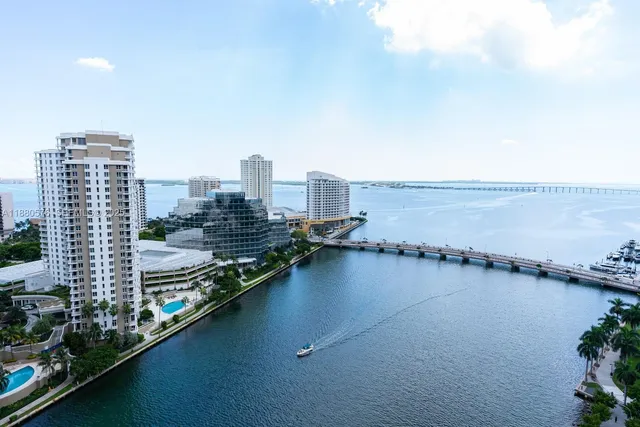 $6,000 | 495 Brickell Avenue, Unit 2102, Miami, FL 33131