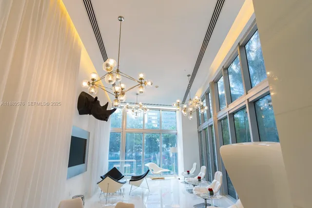 $6,000 | 495 Brickell Avenue, Unit 2102, Miami, FL 33131