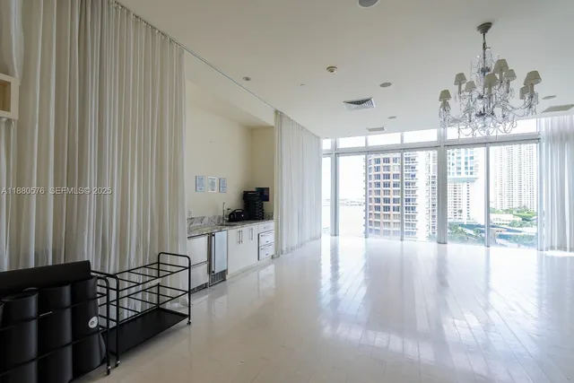 $6,000 | 495 Brickell Avenue, Unit 2102, Miami, FL 33131