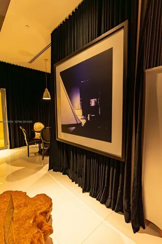 $6,000 | 495 Brickell Avenue, Unit 2102, Miami, FL 33131