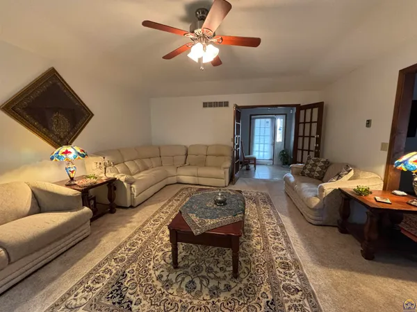 $349,000 | 2620 West Ridge Drive, Emporia, KS 66801
