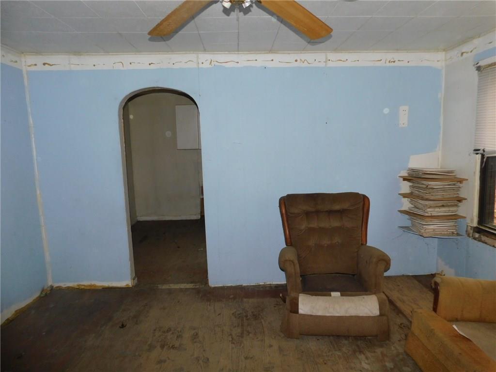 345 McClure Road Columbus, IN 47201 - Photo 3 of 13 Gallery Image 3