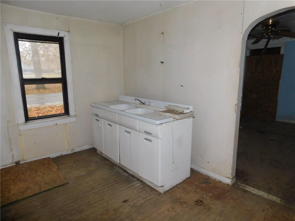 345 McClure Road Columbus, IN 47201 - Photo 9 of 13 Gallery Image 9