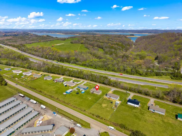 $329,900 | 1469 Old Newport Highway, Dandridge, TN 37725