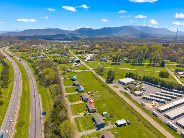 $329,900 | 1469 Old Newport Highway, Dandridge, TN 37725
