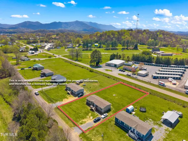 $329,900 | 1469 Old Newport Highway, Dandridge, TN 37725