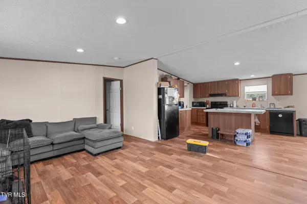 $329,900 | 1469 Old Newport Highway, Dandridge, TN 37725