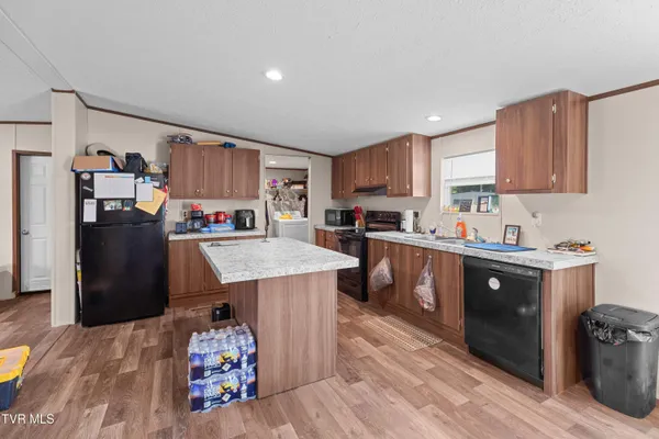 $329,900 | 1469 Old Newport Highway, Dandridge, TN 37725