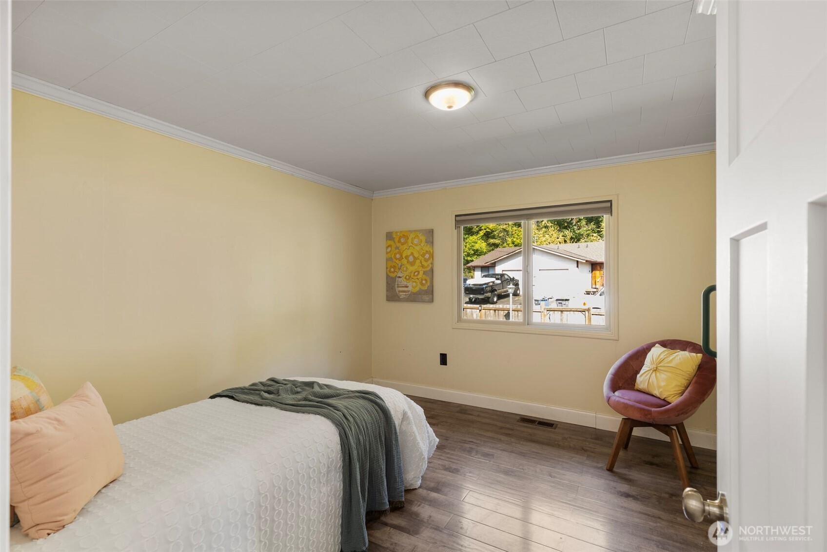 212 Willow Street Bremerton, WA 98310 - Photo 23 of 33 a bedroom with a bed and a window