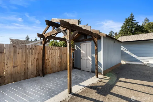 $480,000 | 212 Willow Street, Bremerton, WA 98310