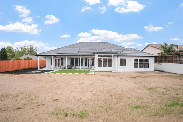 $1,599,999 | 10221 Savannah Drive, Oakdale, CA 95361