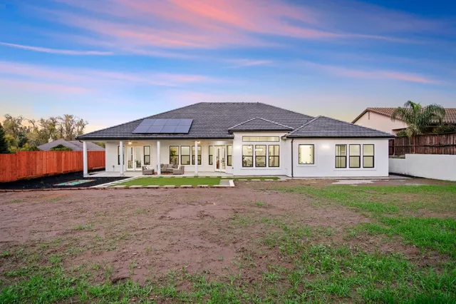 $1,599,999 | 10221 Savannah Drive, Oakdale, CA 95361