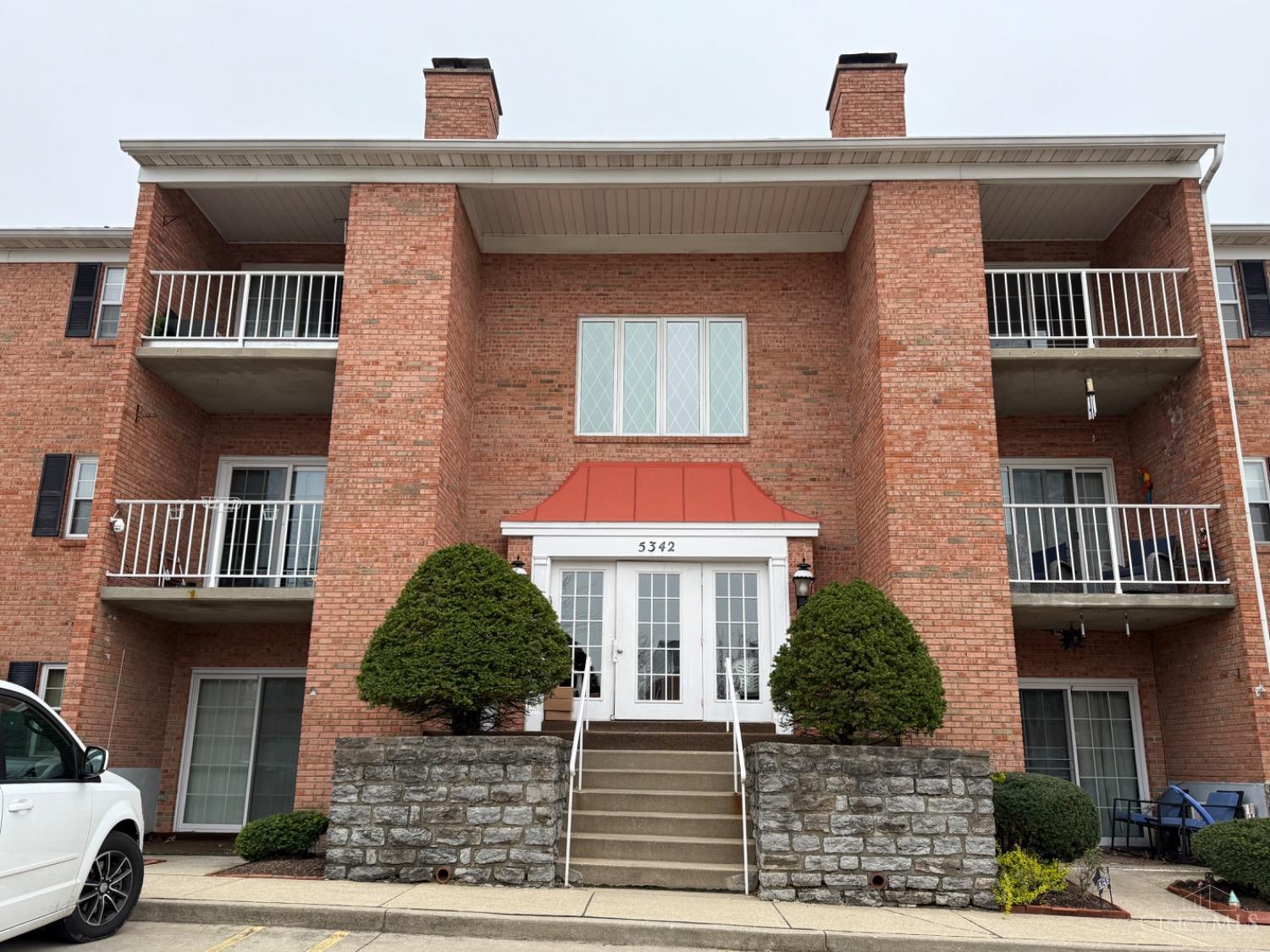 5342 Werk Road, Unit A12 Cincinnati, OH 45248 - Photo 1 of 30 Gallery Image 1