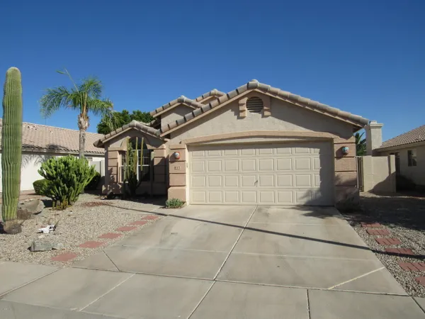$2,795 | 853 East Constitution Drive, Chandler, AZ 85225