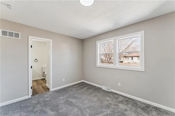 $269,999 | 309 West McDonald Street, Edgerton, KS 66021