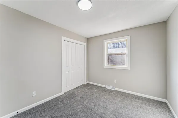 $269,999 | 309 West McDonald Street, Edgerton, KS 66021