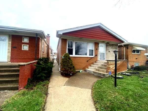 $249,000 | 7955 South Wentworth Avenue, Chicago, IL 60620