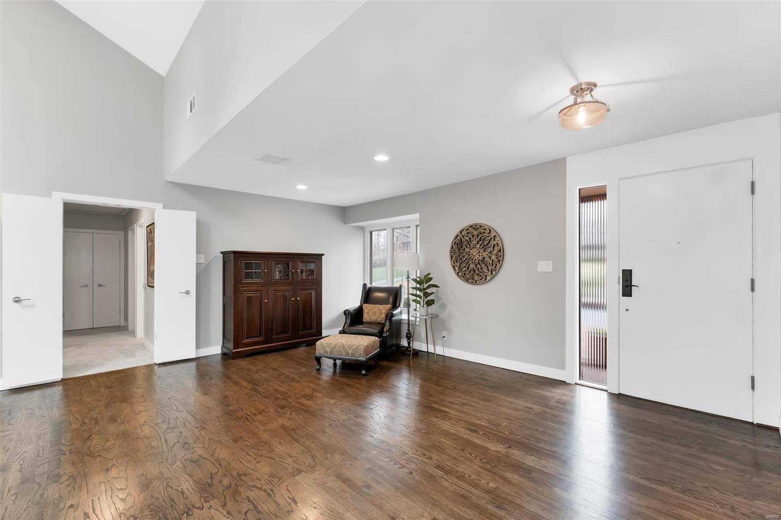 18 St Alfred Road Olivette, MO 63132 - Photo 4 of 55 Gallery Image 4